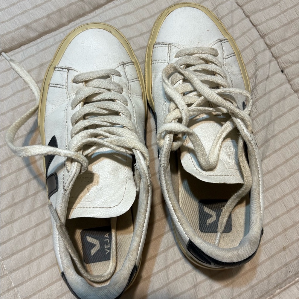 Veja Cream and White Casual Sneakers